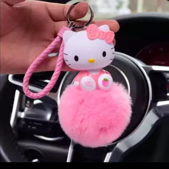 Hello Kitty Accessories - Hello Kitty furball key chain